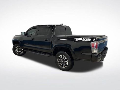 Used 2023 Toyota Tacoma TRD Sport image 3