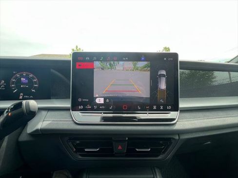 New 2026 Volkswagen Tiguan SE R-Line AWD/4WD image 15