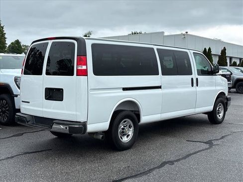 Certified 2025 Chevrolet Express 3500 LT w/ LT Preferred Equipment Group RWD image 2