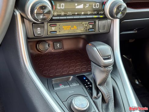Certified 2022 Toyota RAV4 Limited w/ Limited Grade Weather Package AWD/4WD image 30