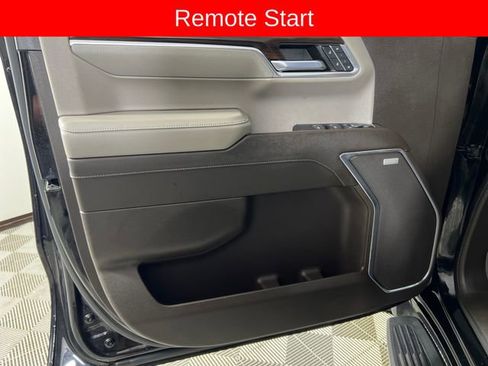 Used 2023 GMC Sierra 1500 SLT AWD/4WD image 12