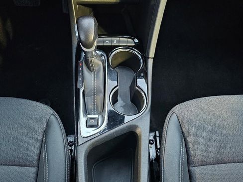 Used 2023 Buick Encore GX Select image 14