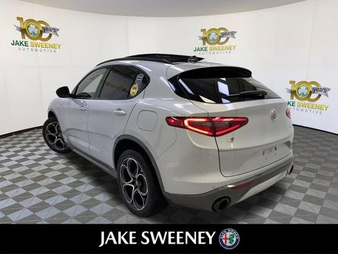 Used 2023 Alfa Romeo Stelvio Ti AWD/4WD image 7