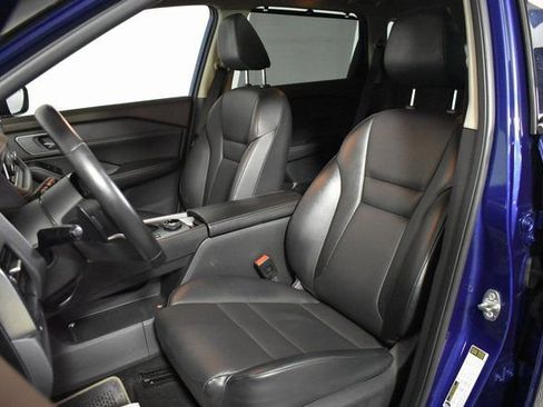 Used 2021 Nissan Rogue SV w/ Premium Package image 7