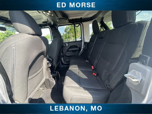 Used 2021 Jeep Wrangler Unlimited Sahara AWD/4WD image 22