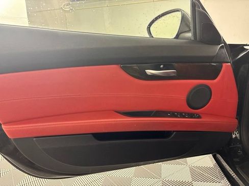 Used 2009 BMW Z4 sDrive30i RWD image 5
