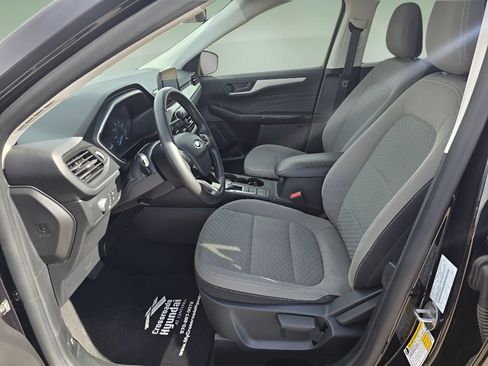 Used 2022 Ford Escape SE w/ Cold Weather Package image 12