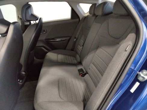 Used 2025 Kia K4 EX image 33