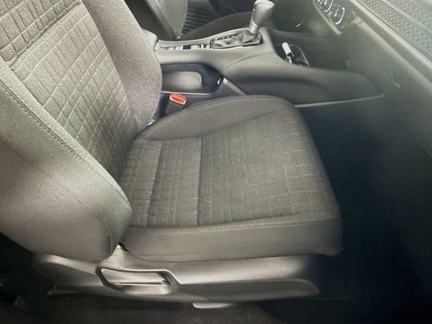 Certified 2023 Honda HR-V LX image 39