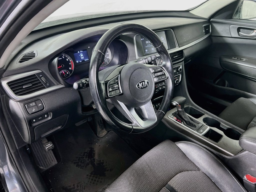 Used 2019 Kia Optima S FWD image 7