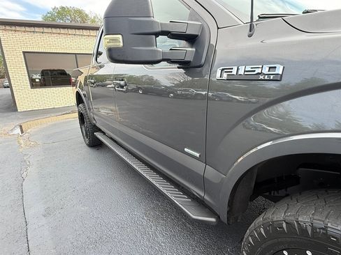 Used 2017 Ford F150 XLT w/ Equipment Group 302A Luxury image 28