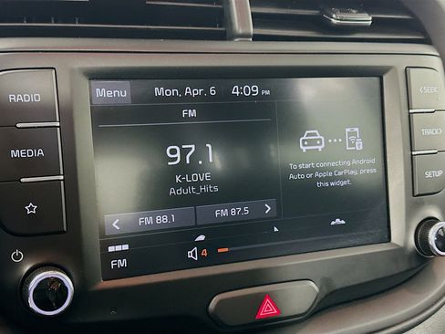 Used 2025 Kia Soul LX w/ LX Technology Package image 21