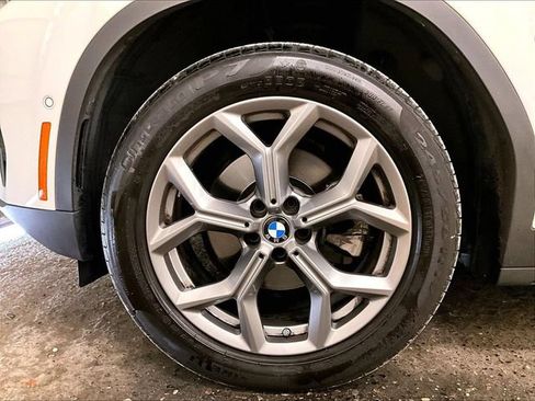 Used 2024 BMW X3 xDrive30i w/ Premium Package AWD/4WD image 8