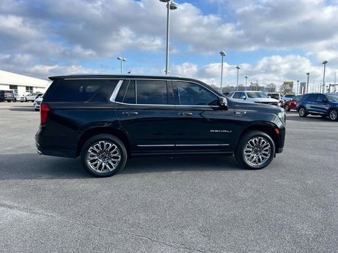 Used 2023 GMC Yukon Denali Ultimate image 3