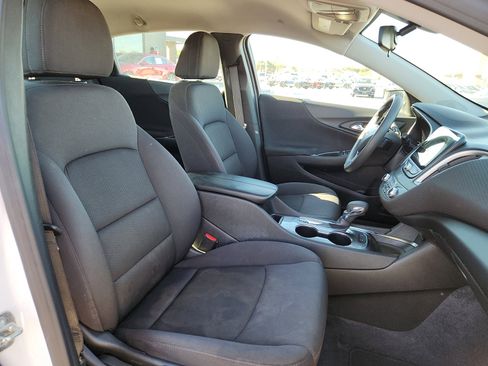 Used 2024 Chevrolet Malibu LT image 15