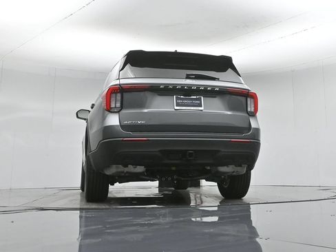 New 2026 Ford Explorer Active RWD image 48