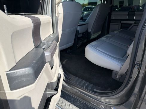 Used 2018 Ford F150 XLT AWD/4WD image 11