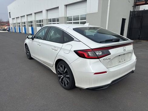 Used 2022 Honda Civic EX-L image 3