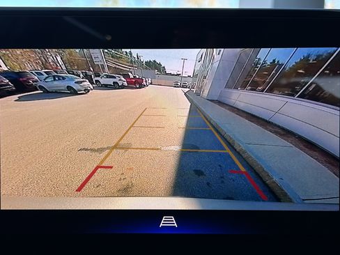 Used 2024 Chevrolet Trax ACTIV w/ Sunroof Package image 28