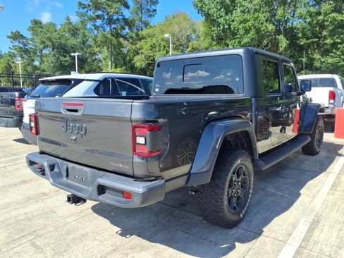 Used 2023 Jeep Gladiator Sport AWD/4WD image 8