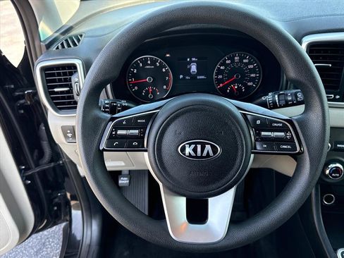 Certified 2022 Kia Sportage LX w/ LX AWD Value Edition Package image 11