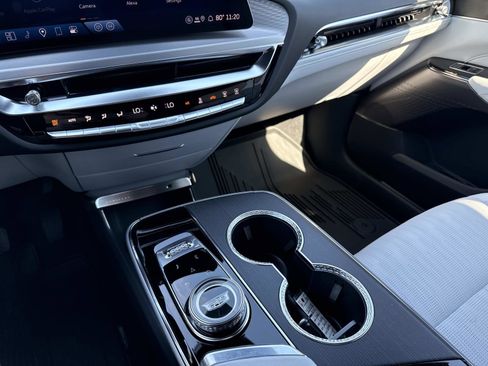 New 2025 Cadillac Lyriq Sport image 28