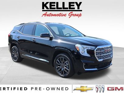 Used 2024 GMC Terrain Denali w/ Black Diamond Edition
