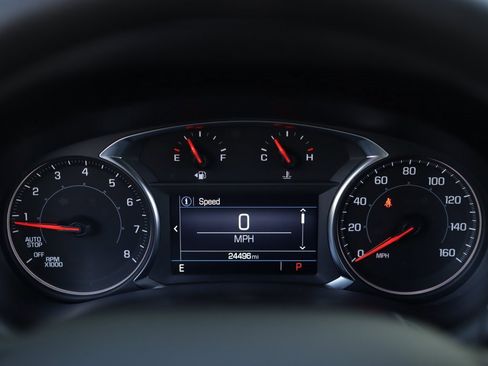 Used 2024 GMC Terrain SLE image 11