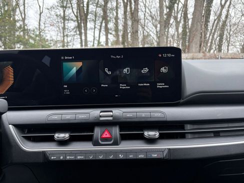 Used 2025 Kia K4 LXS image 17