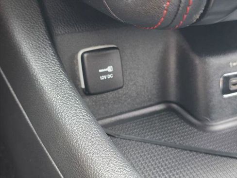 Certified 2018 Dodge Durango R/T w/ Technology Group image 32