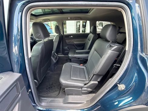 Used 2023 Volkswagen Atlas SE w/ Panoramic Sunroof Package AWD/4WD image 16