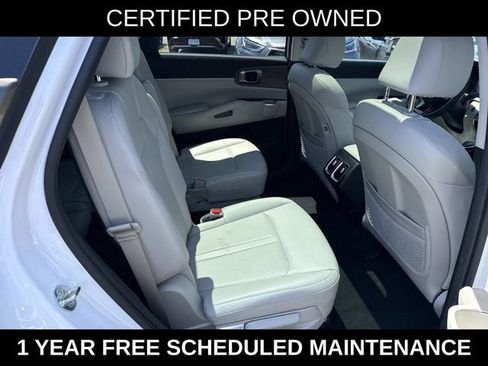 Used 2023 Kia Sorento EX w/ Panoramic Sunroof Package FWD image 11