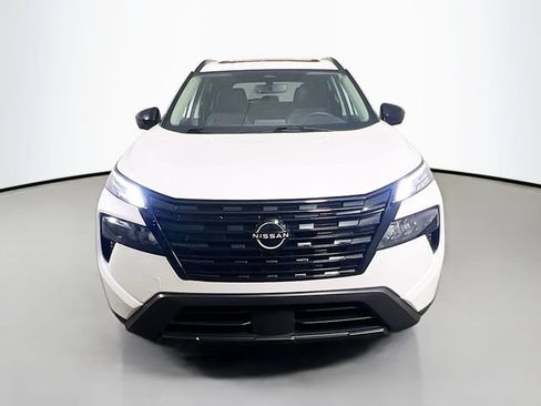 Used 2026 Nissan Rogue Dark Armor FWD image 2