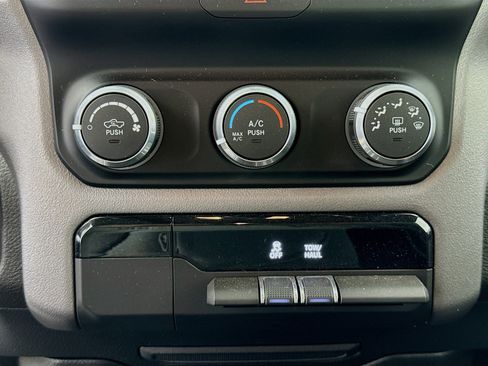 Used 2024 RAM 1500 Big Horn image 16