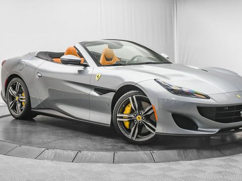 Certified 2019 Ferrari Portofino image 2