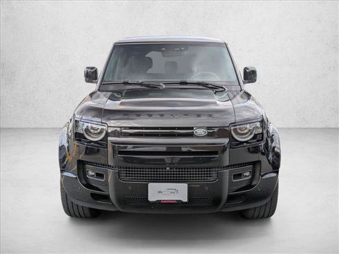 Certified 2025 Land Rover Defender 110 V8 AWD/4WD image 2
