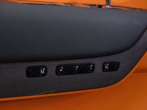Used 2026 Rolls-Royce Cullinan AWD/4WD image 24