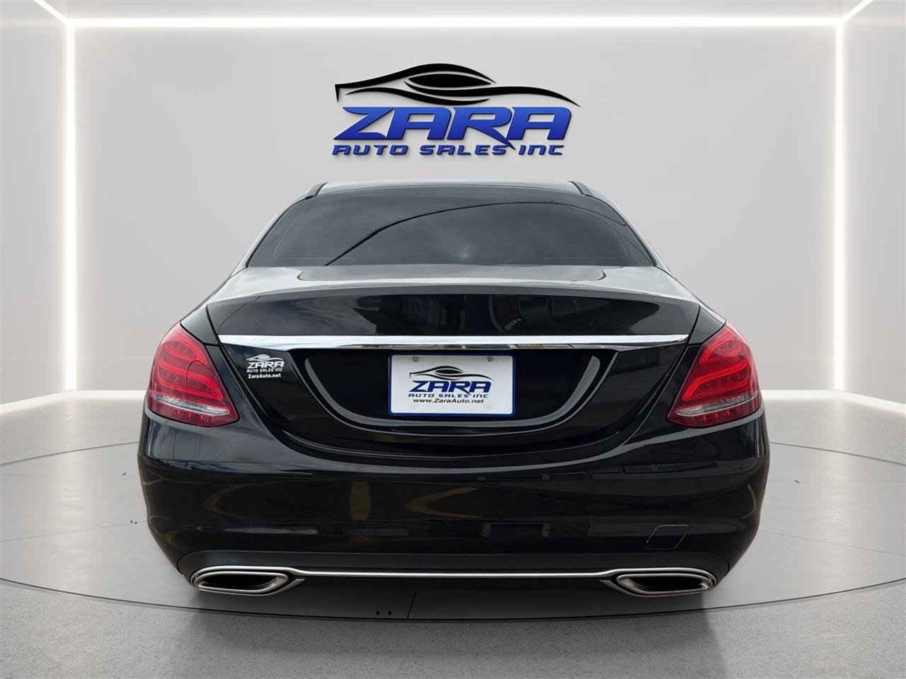 Used 2015 Mercedes-Benz C 300 4MATIC Sedan image 6