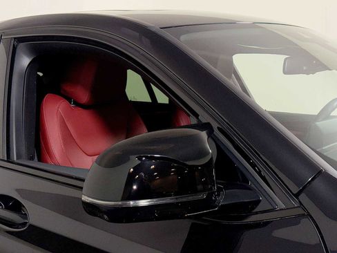 Certified 2024 BMW X4 M40i w/ Parking Assistance Package image 31