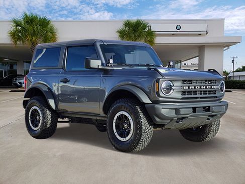 Used 2023 Ford Bronco 2-Door w/ Sasquatch Package image 3