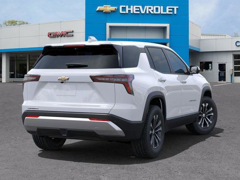 New 2025 Chevrolet Equinox LT w/ Safety and Technology Package image 4