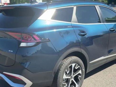 Certified 2025 Kia Sportage EX w/ EX Premium Package AWD/4WD image 6