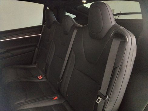 Used 2026 Tesla Model X image 29