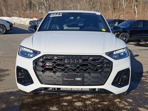 Used 2025 Audi SQ5 Premium Plus w/ Premium Plus Package image 2