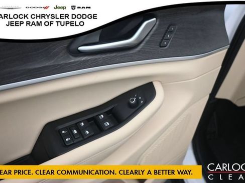 Used 2023 Jeep Grand Cherokee Limited AWD/4WD image 15