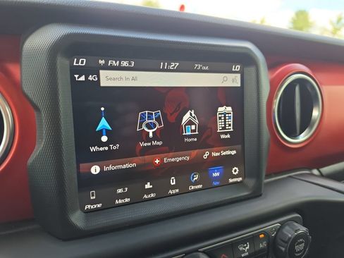 Used 2021 Jeep Wrangler Unlimited Rubicon AWD/4WD image 17