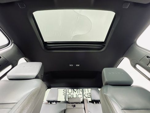 Used 2021 GMC Sierra 3500 Denali w/ Denali Ultimate Package image 29