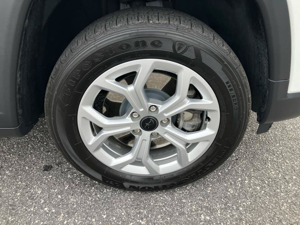 Used 2025 Jeep Compass Latitude AWD/4WD image 29