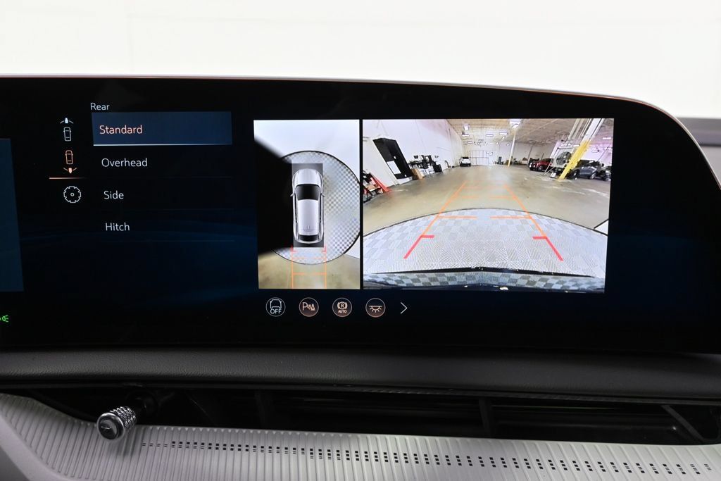 New 2026 Cadillac Optiq Luxury 2 w/ LPO, Floor Liner Package AWD/4WD image 29