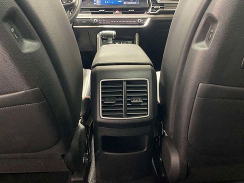 Used 2024 Kia Sportage X-Line w/ X-Line Premium Package AWD/4WD image 12